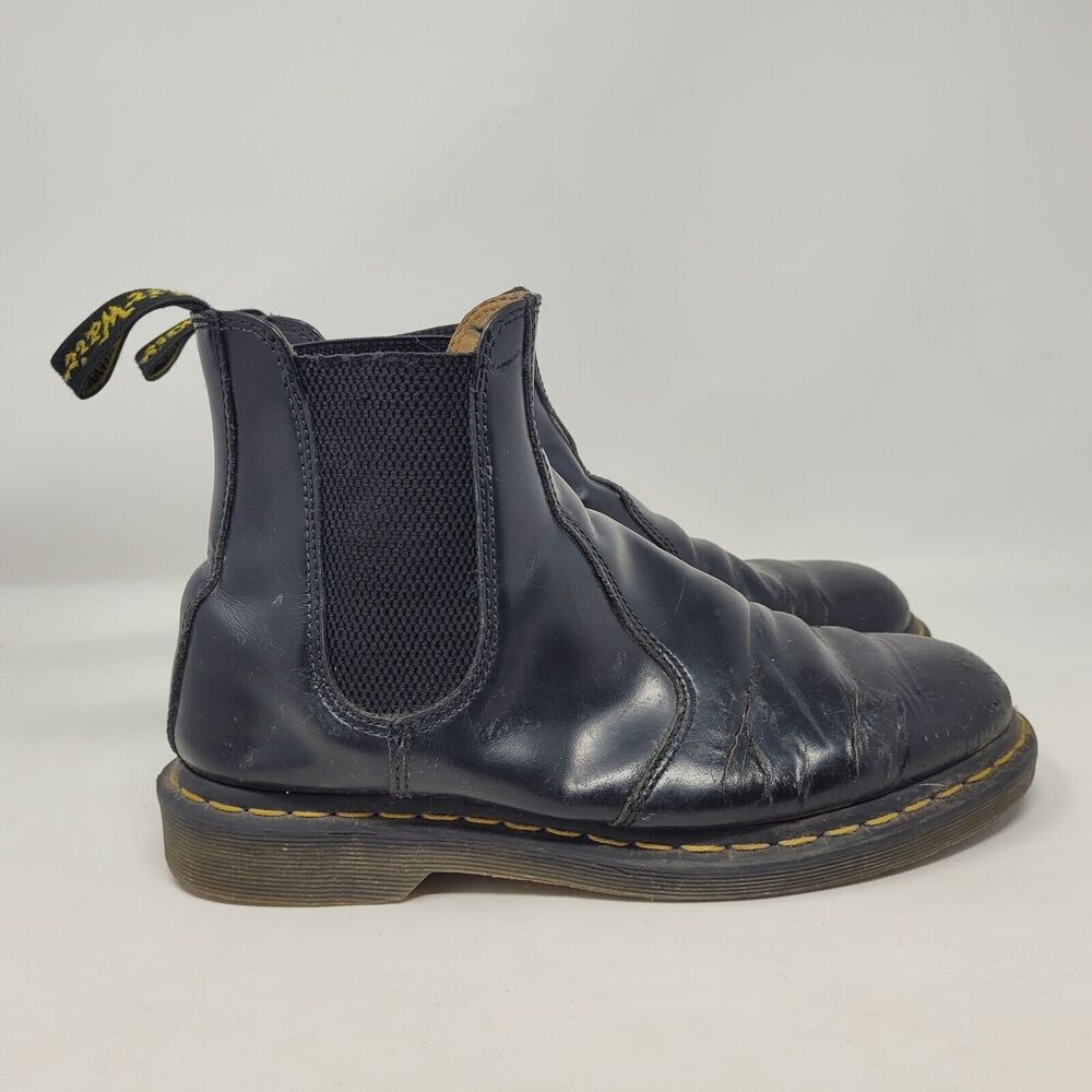 Dr. Martens Doc Boots Womens 9 Black Smooth Leather 2976 Chelsea Distressed 90s - Picture 2 of 12